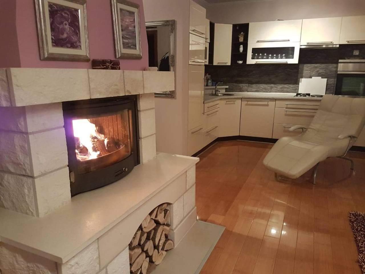Apartman Lana Vlasic Εξωτερικό φωτογραφία
